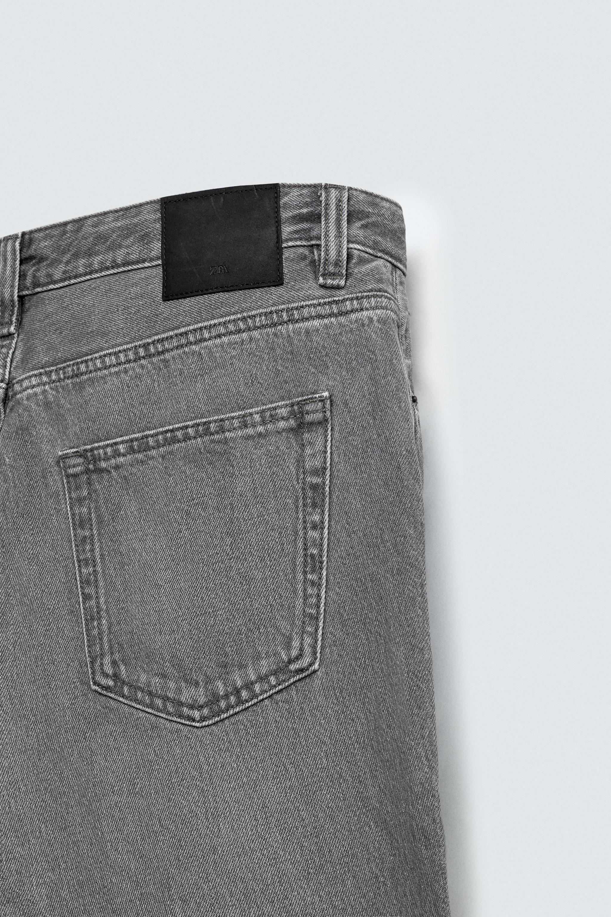 SLIM TAPERED FIT JEANS